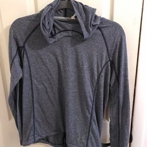 Under armour heat gear long sleeve top
